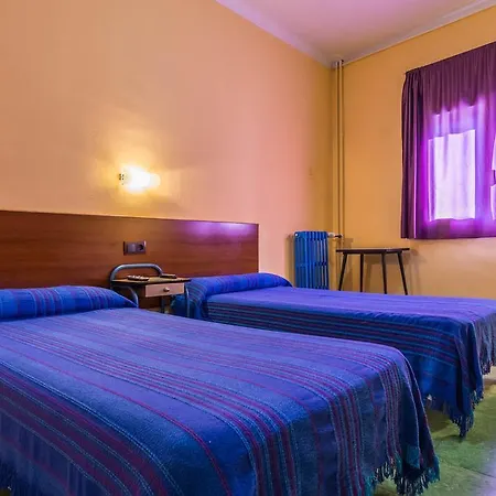 Guest house Urgell 2*